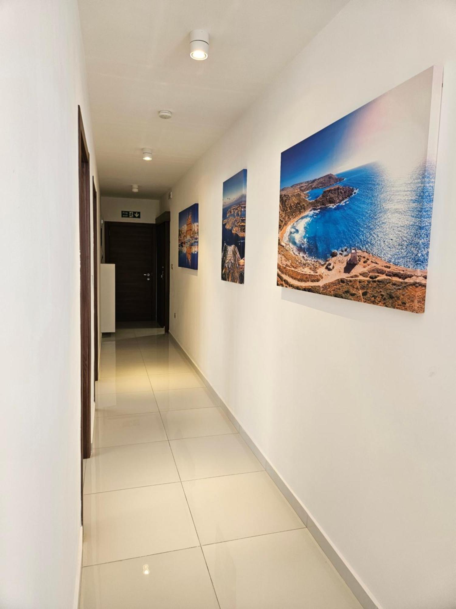 Family Holidays St. Paul's Bay Exterior photo